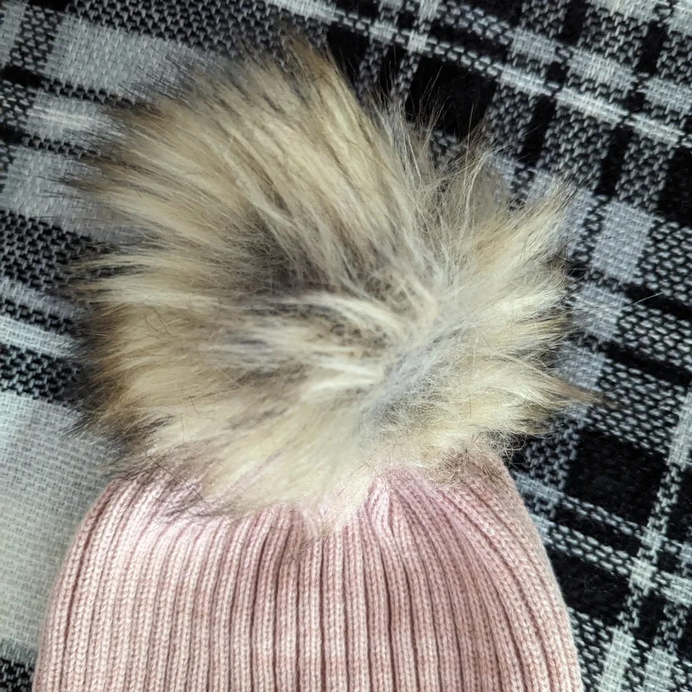 Lively It-Girl Pom Beanie-Light Dusty Rose, NWOT - Picture 4 of 7